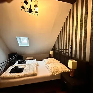 Adam's - Self Check-in & Only Private Düsseldorf